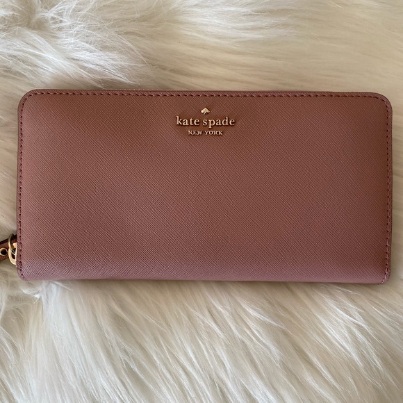 kate spade Handbags - 🌼 Kate Spade saffiano zipper large wallet